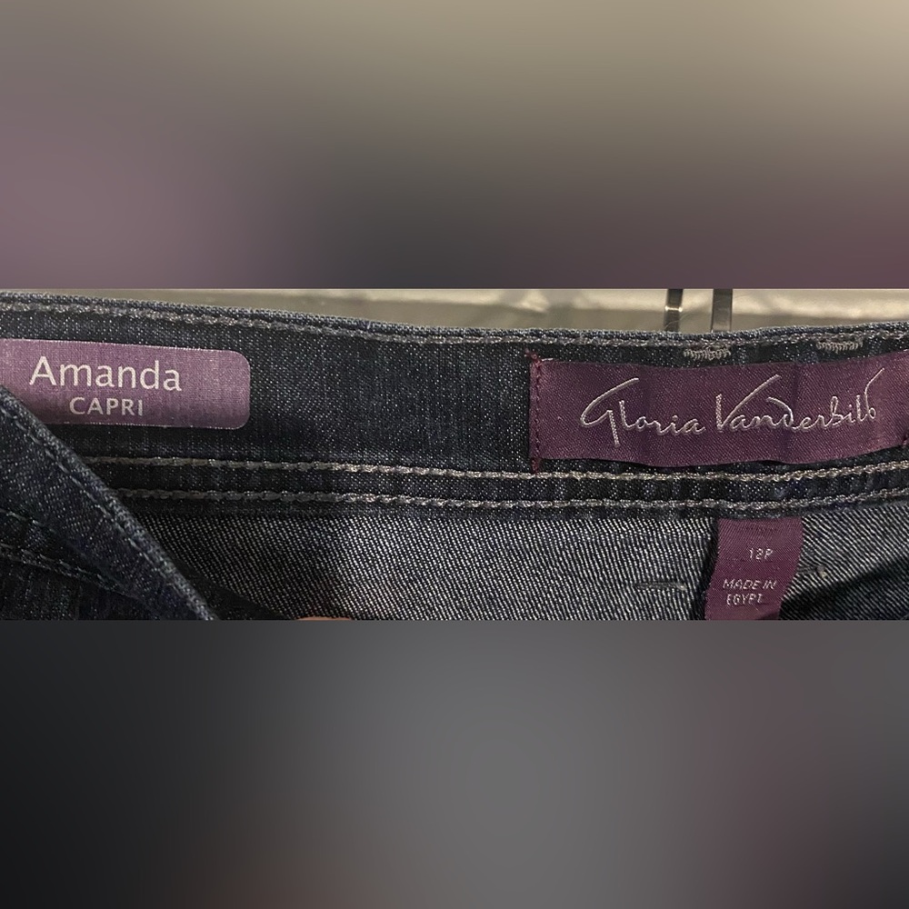 Gloria Vanderbilt Women's Black Jeans - Picture 3 of 3